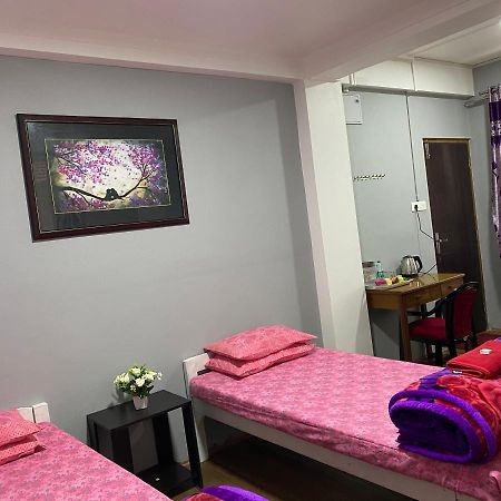 Jan Homestay Shillong Exteriör bild