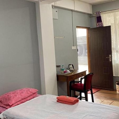Jan Homestay Shillong Exteriör bild
