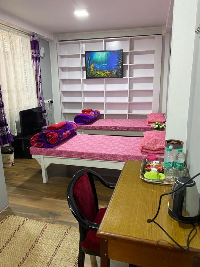 Jan Homestay Shillong Exteriör bild